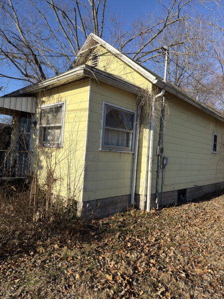 365 S 2nd Street, Livingston, IL