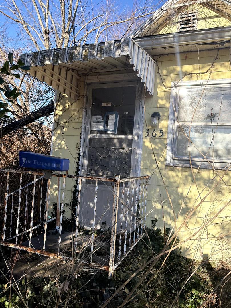 365 S 2nd Street, Livingston, IL