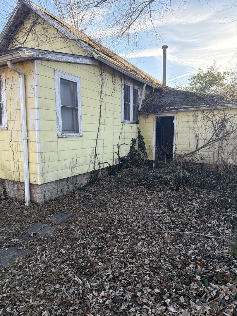 365 S 2nd Street, Livingston, IL