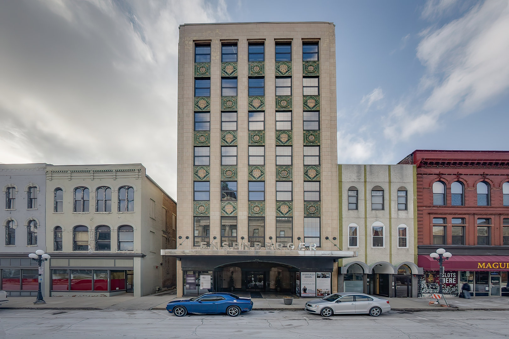 212 N Center Street #301, Bloomington, IL