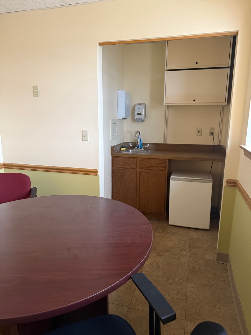 2535 Bethany Road #103, Sycamore, IL