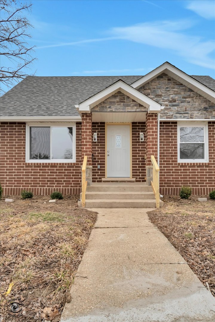 702 S Lincoln Avenue, Kankakee, IL