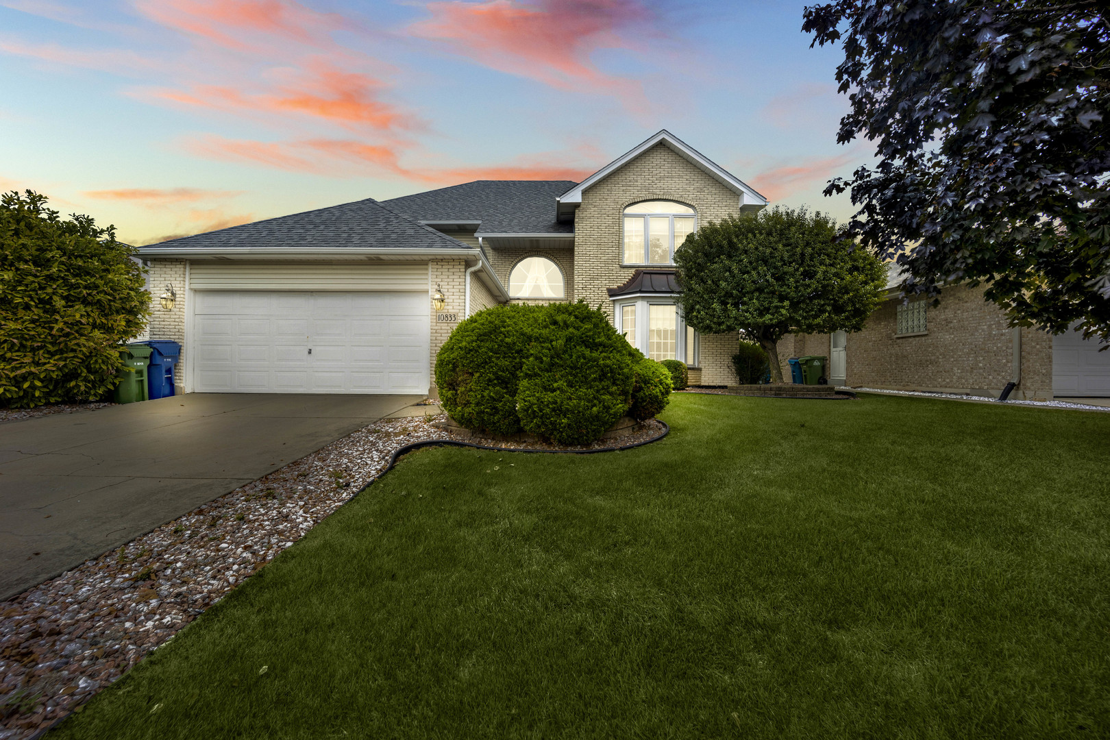 10833 Long Avenue, Oak Lawn, IL