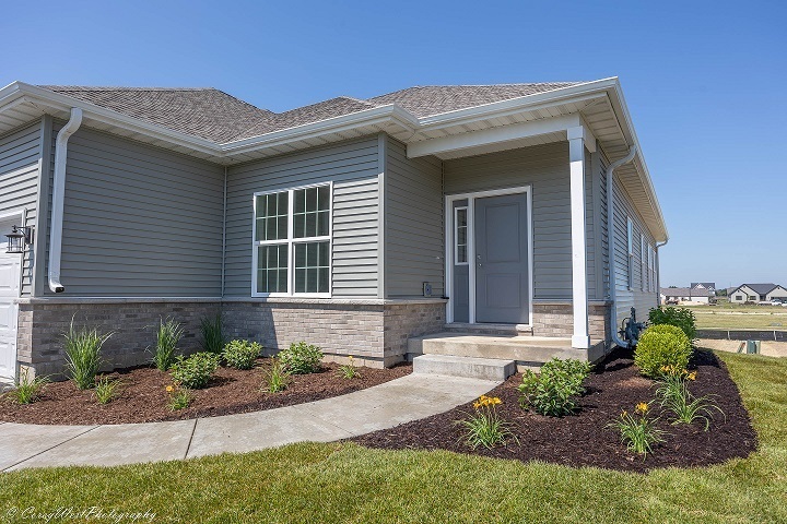 2206 Maggie Lane, Sycamore, IL