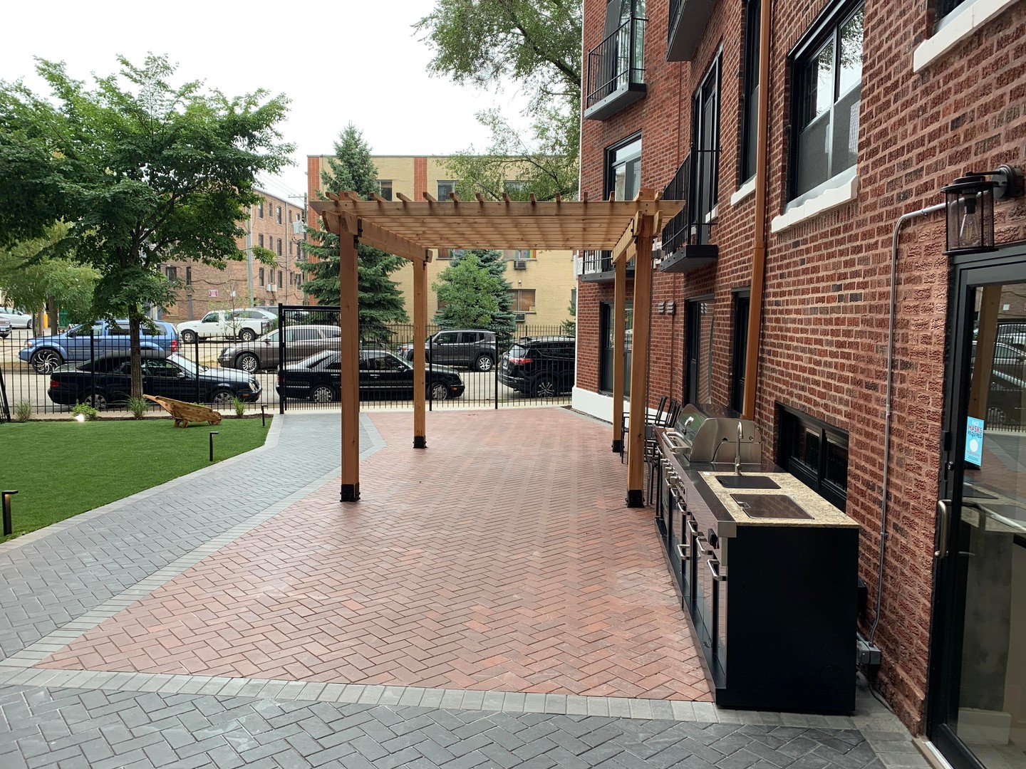 7645 N SHERIDAN Road #102, Chicago, IL