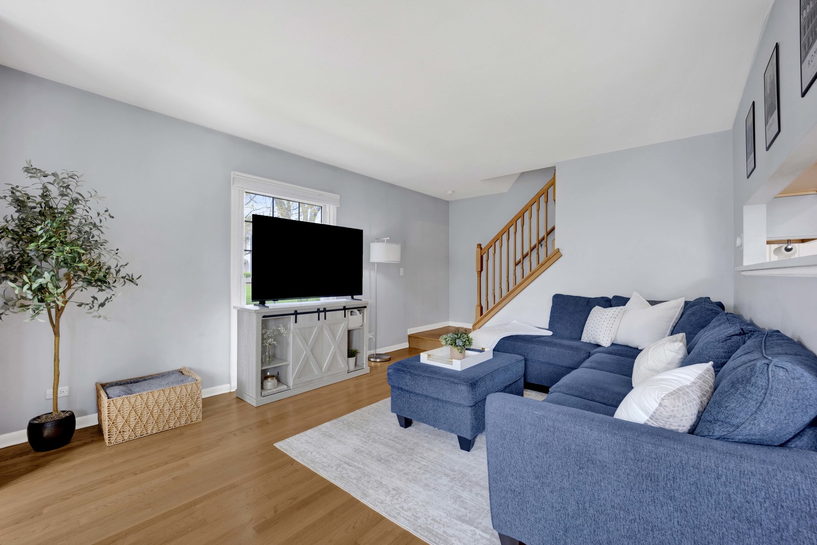 1678 Trowbridge Court #B, Wheaton, IL