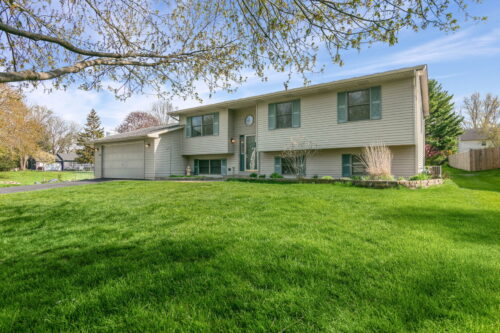 3505 W Beach Drive, McHenry, IL