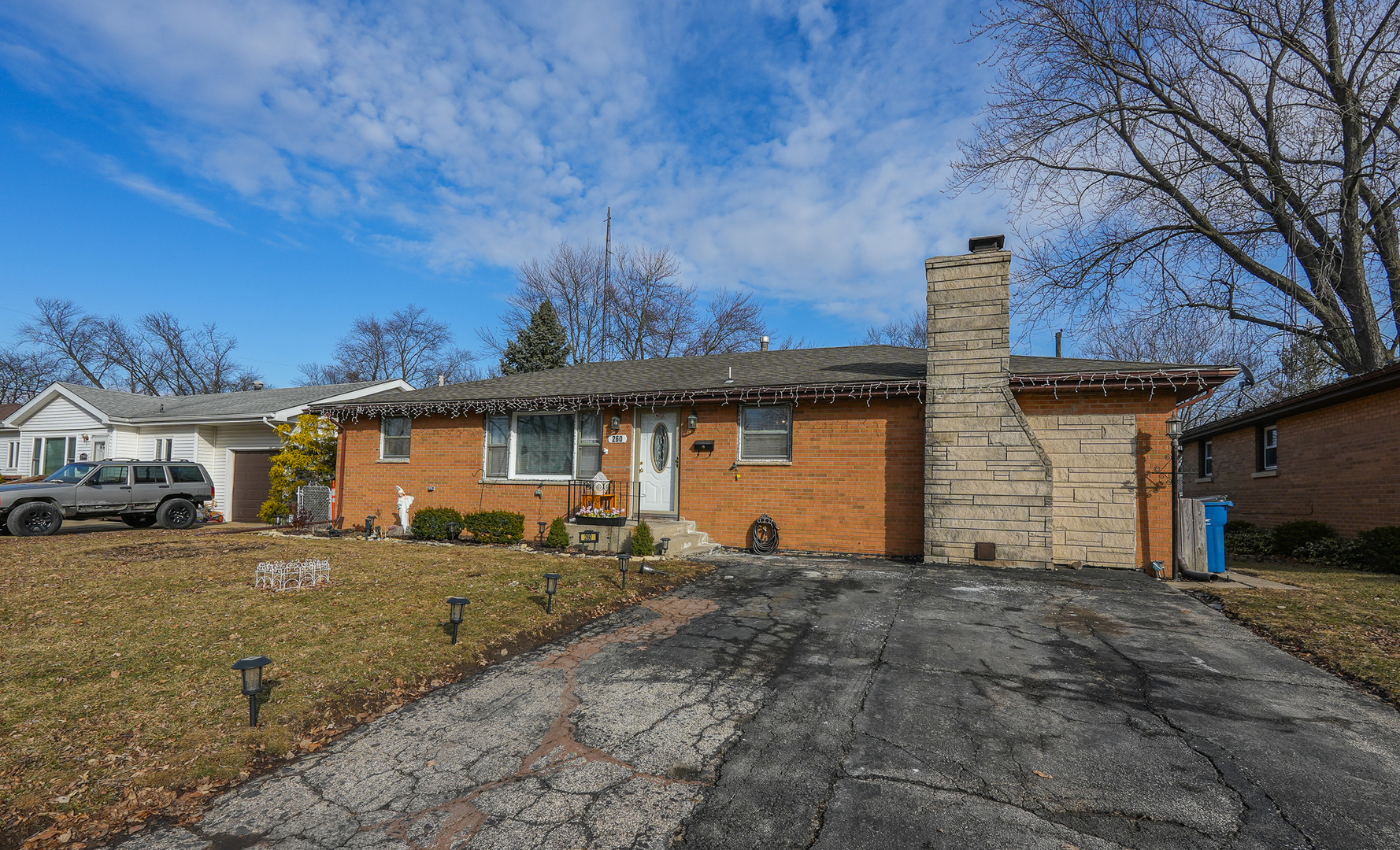 260 W Country Court, Bourbonnais, IL