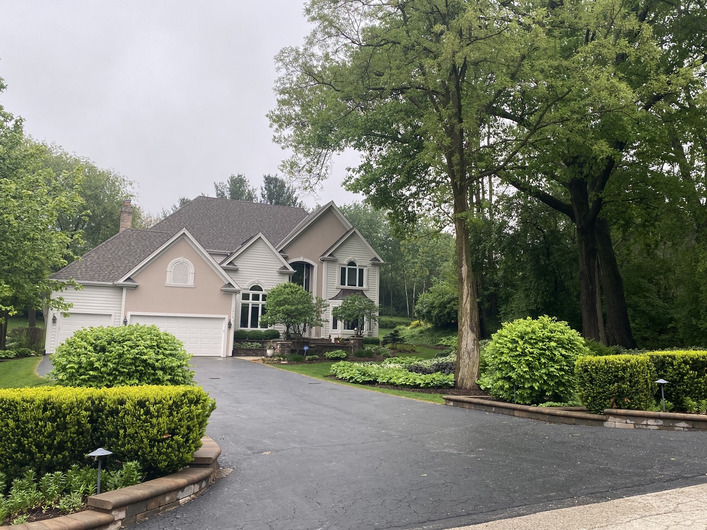 1312 Galloway Drive, Woodstock, IL