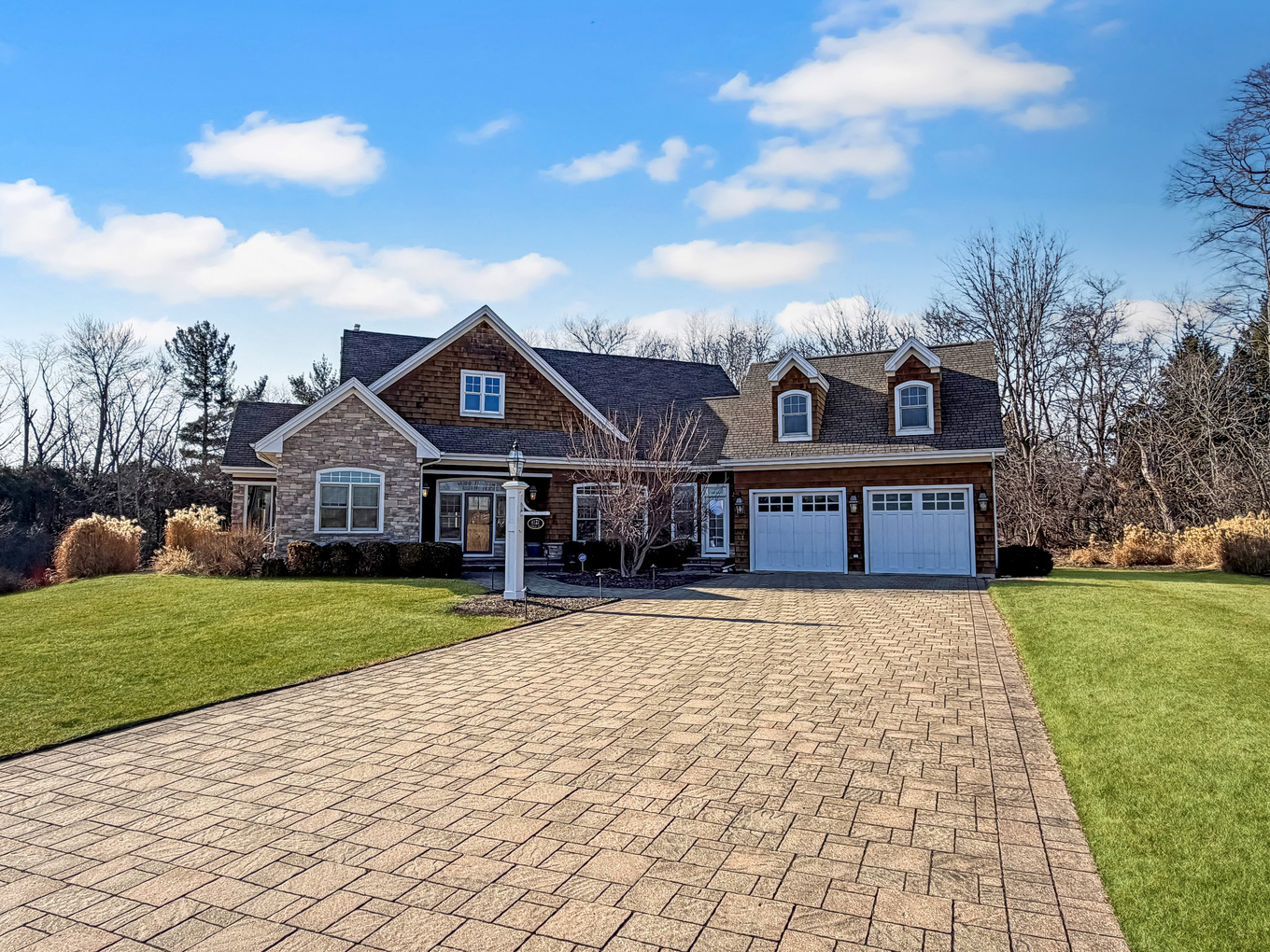 1121 Lawn Place, Freeport, IL