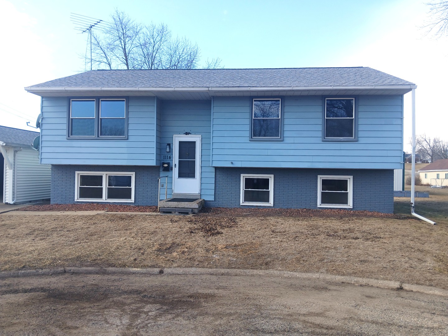 1114 Suncrest Drive, Fulton, IL