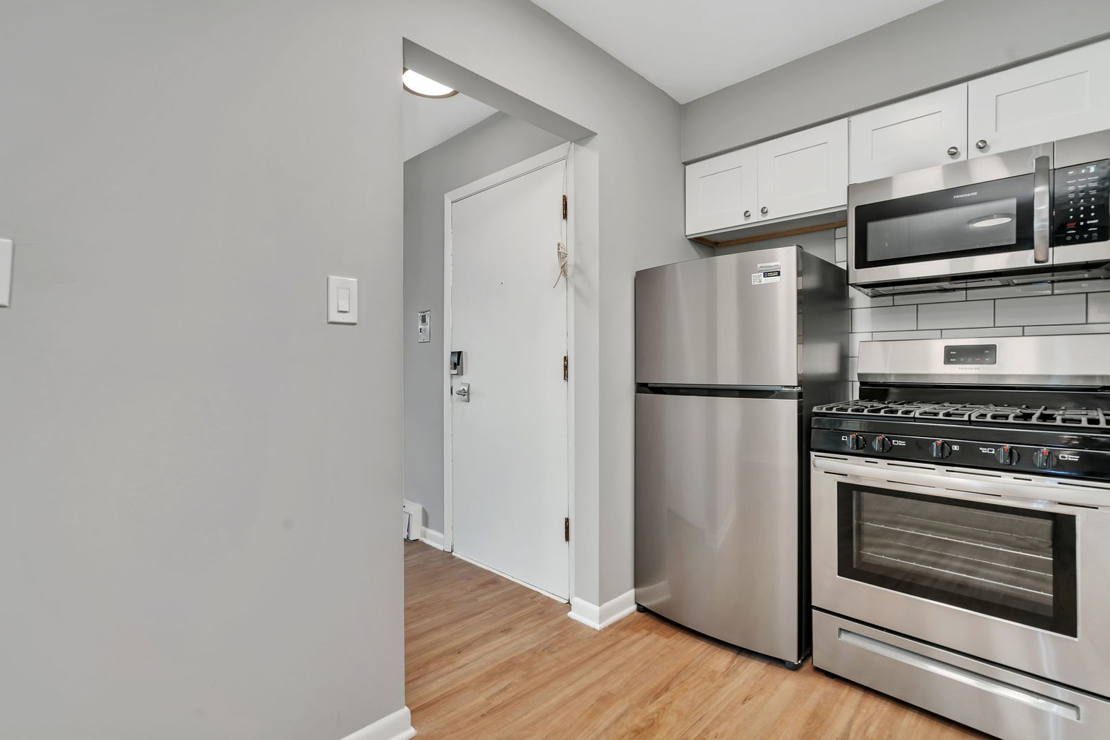 909 Plainfield Road #12, Darien, IL