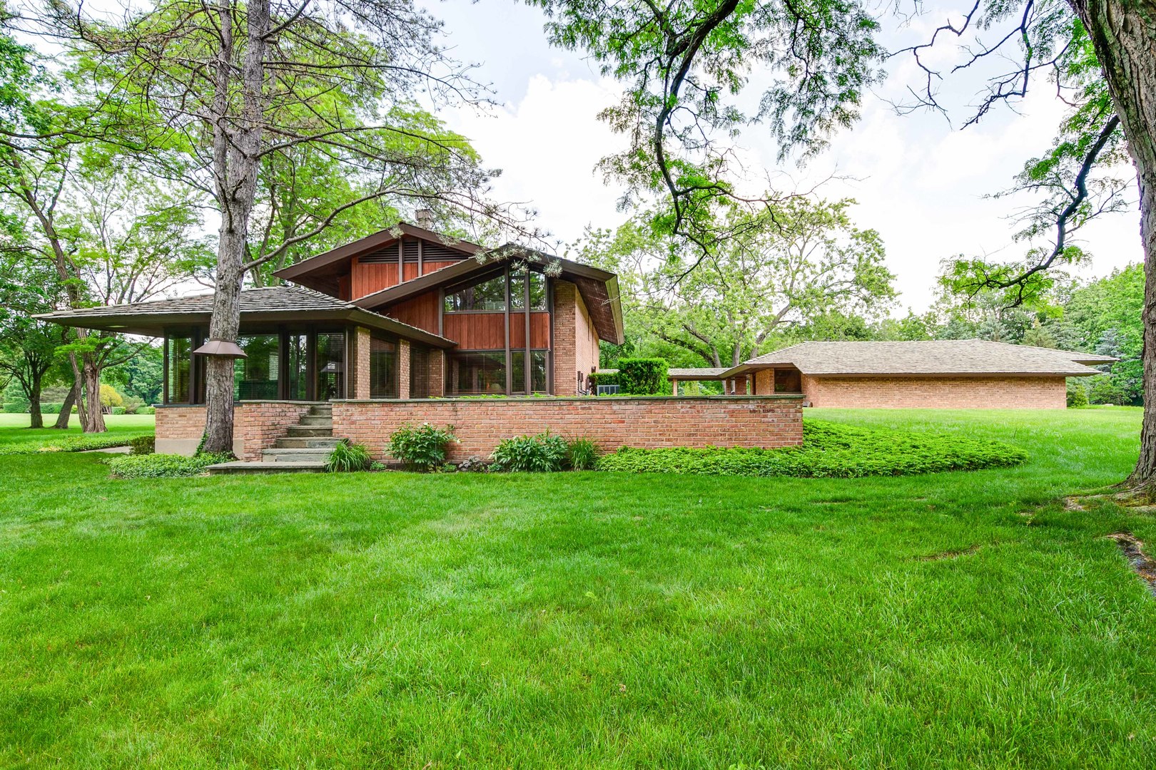 1200 Regency Lane, Lake Forest, IL