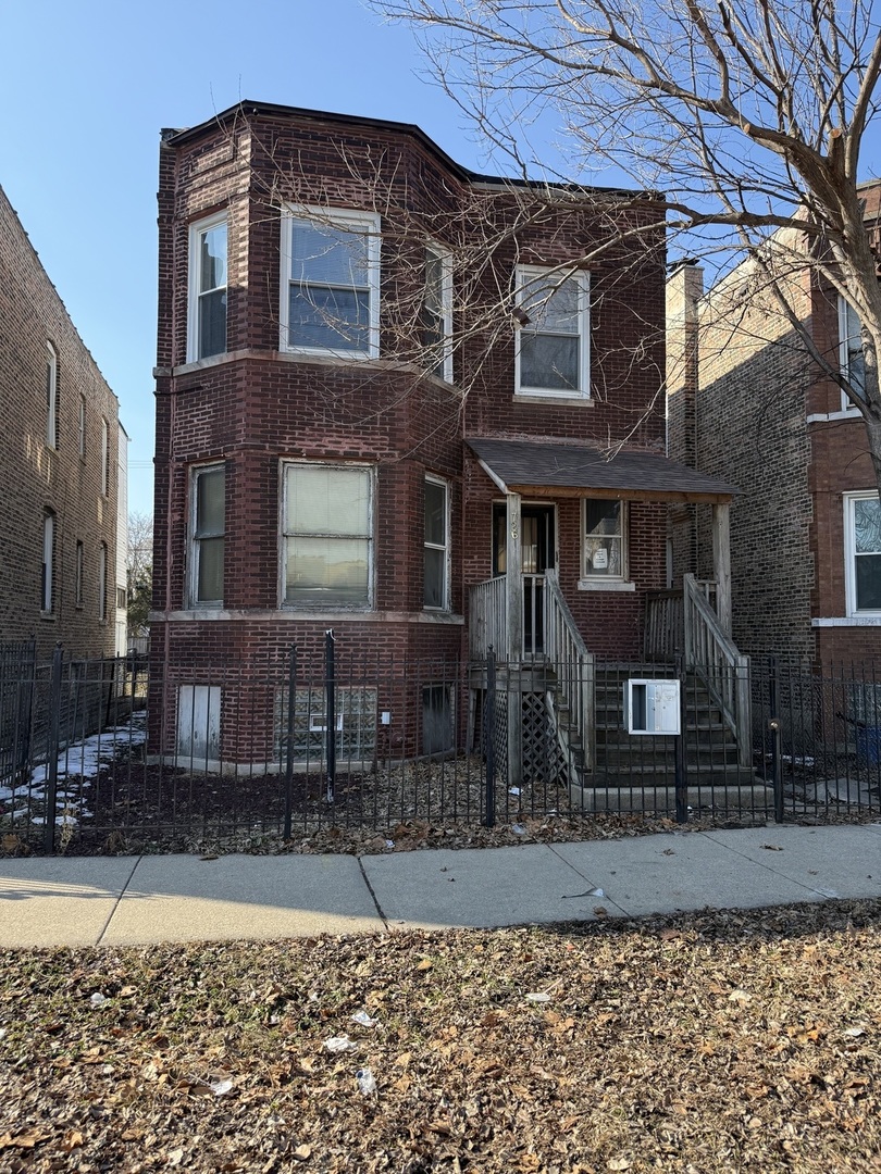 726 N Troy Street, Chicago, IL