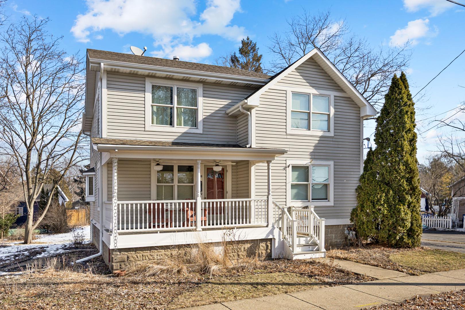 206 Water Street, East Dundee, IL