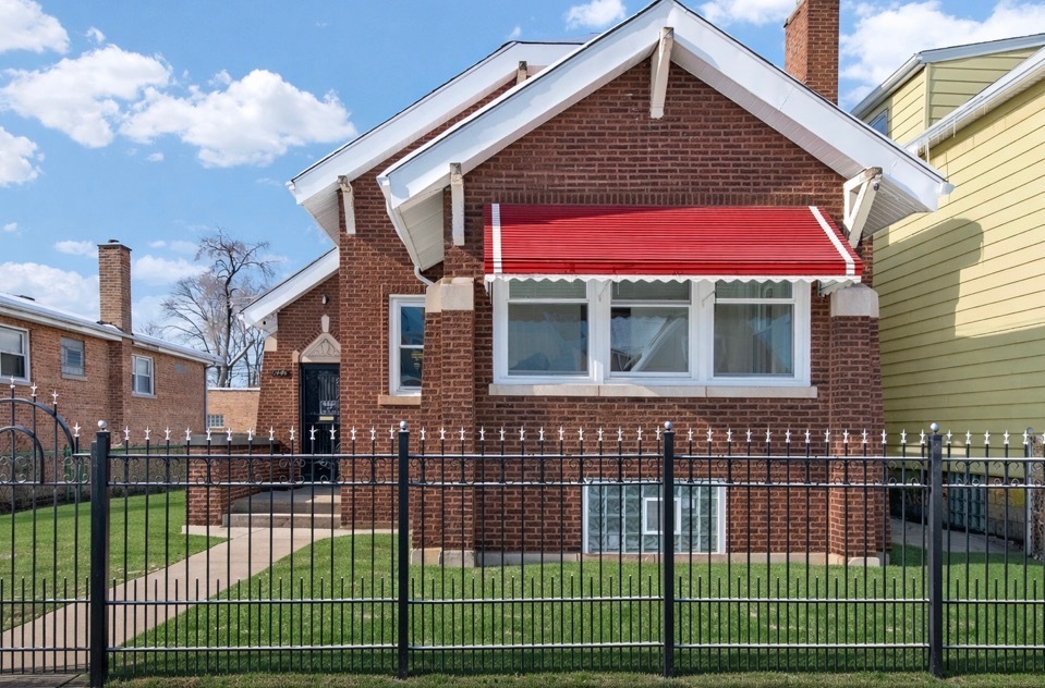 11440 S Indiana Avenue, Chicago, IL