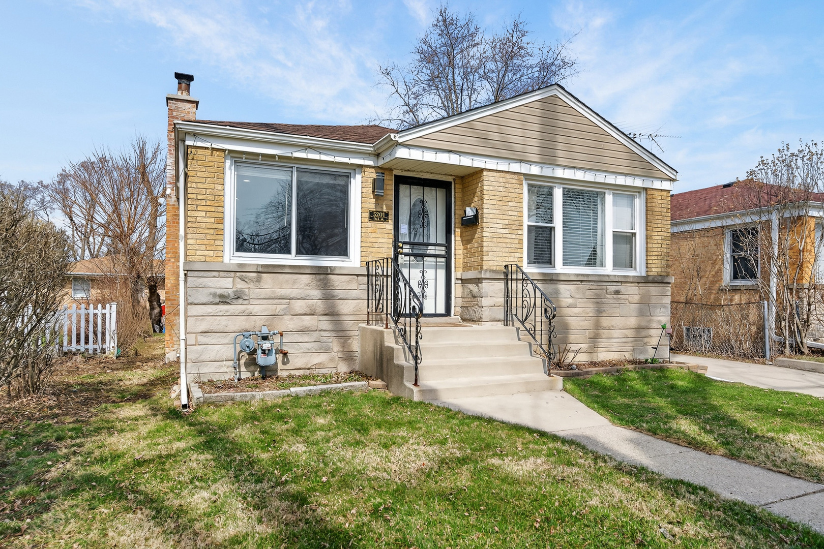 5201 Oak Street, Bellwood, IL