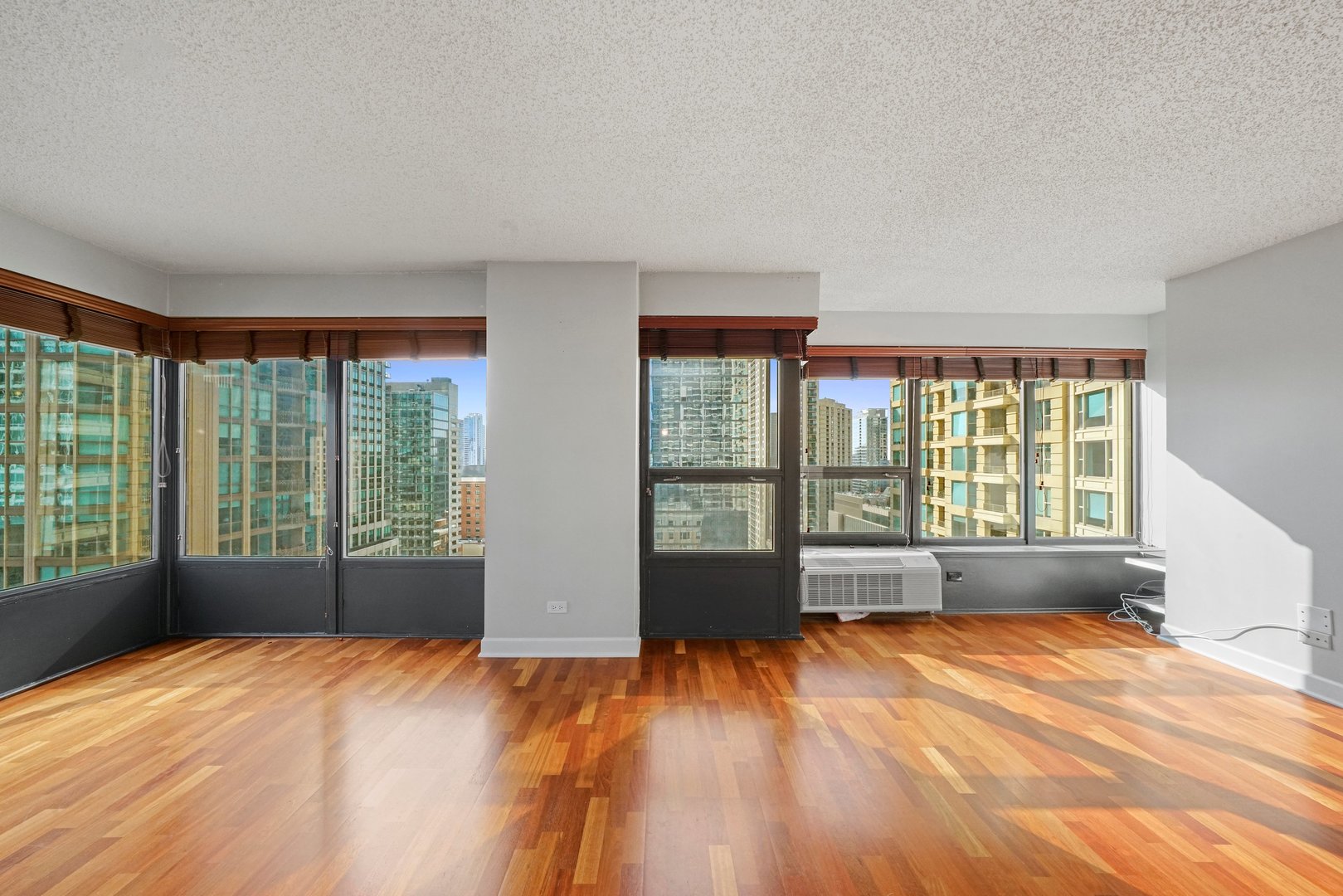 30 E Huron Street #1904, Chicago, IL