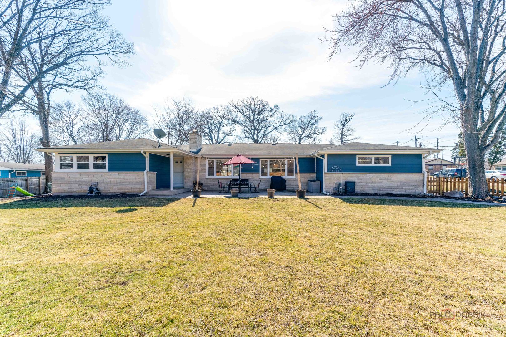 34049 N Hickory Avenue, Grayslake, IL