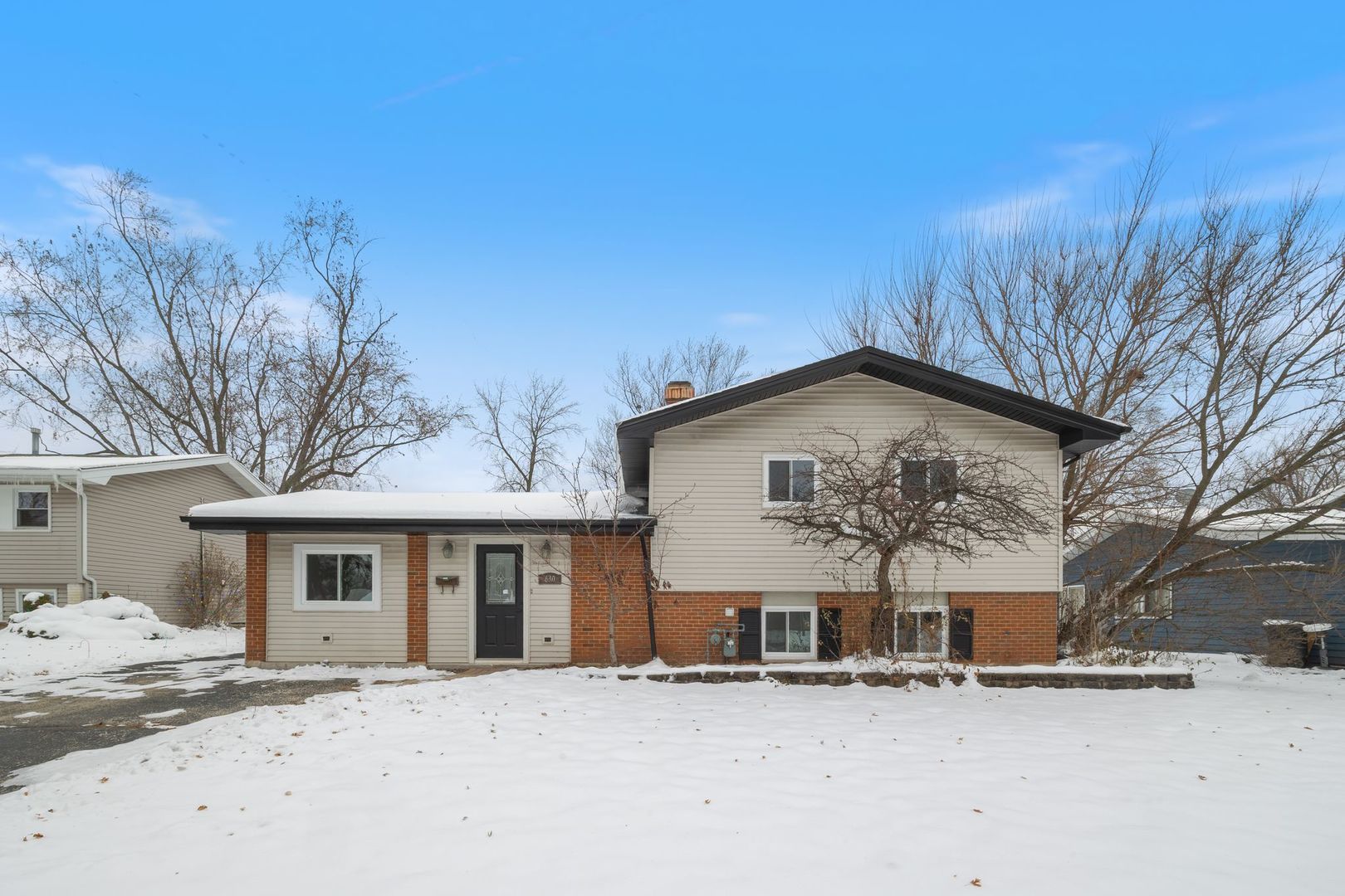 630 Bode Road, Hoffman Estates, IL