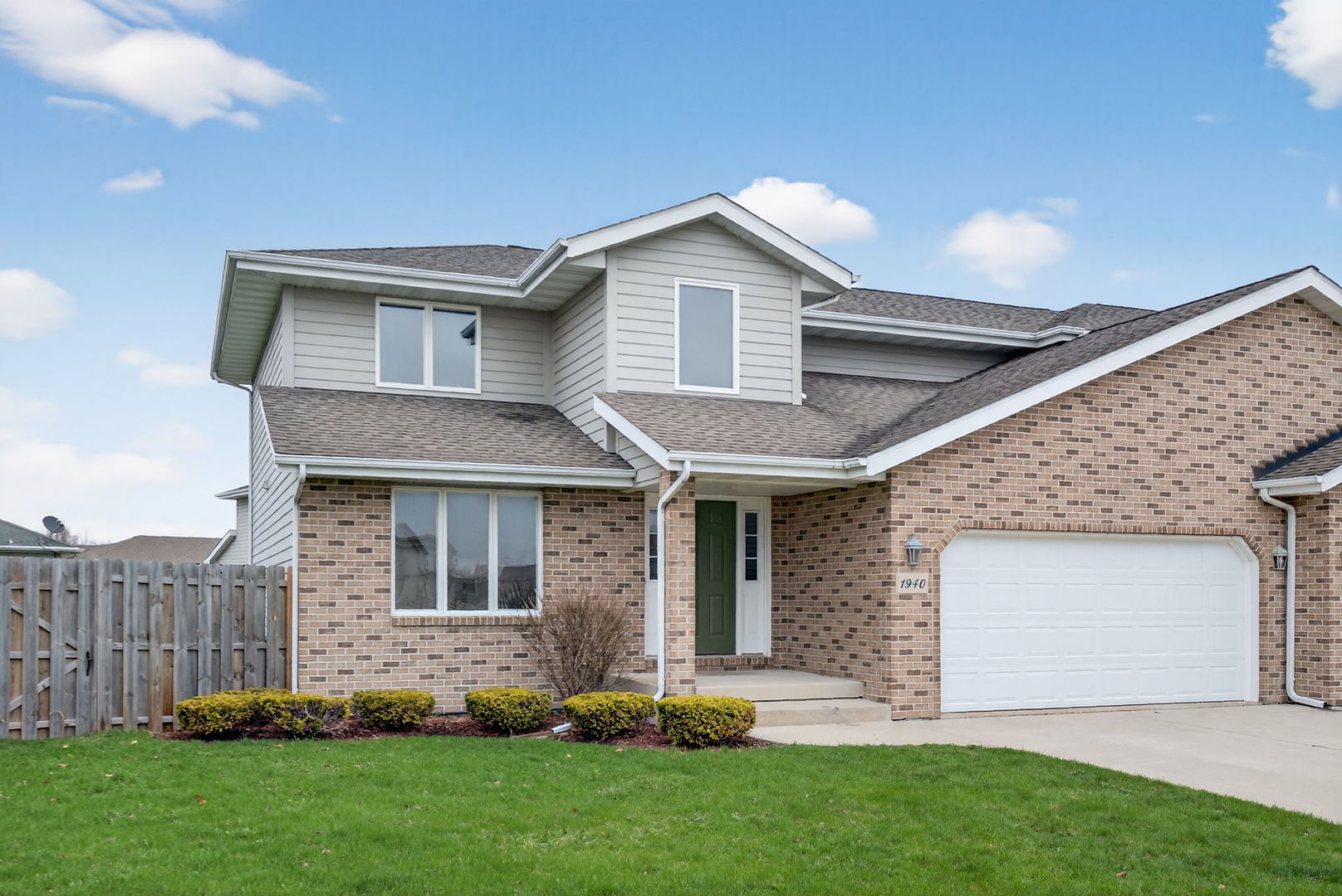 1940 Taller Road, Morris, IL