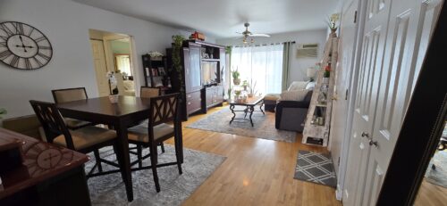 10467 DEARLOVE Road #6, Glenview, IL