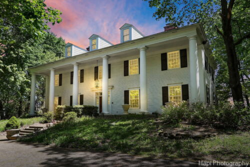 23 W County Line Road, Barrington Hills, IL