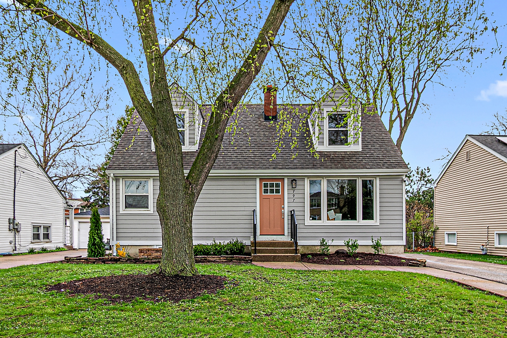 797 S Spring Road, Elmhurst, IL