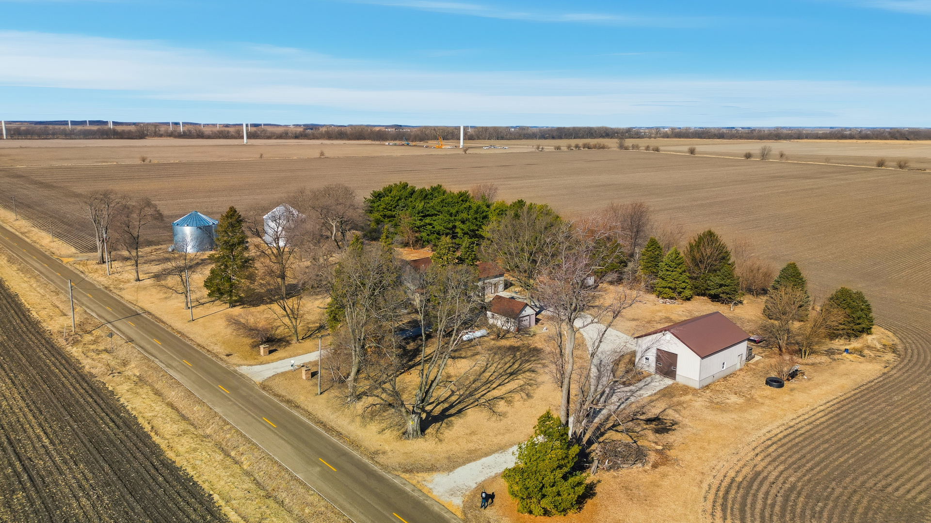 382 Keigwin Road, Walnut, IL