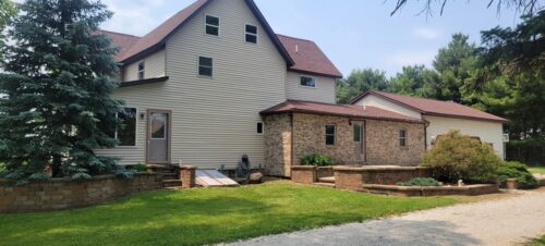 382 Keigwin Road, Walnut, IL