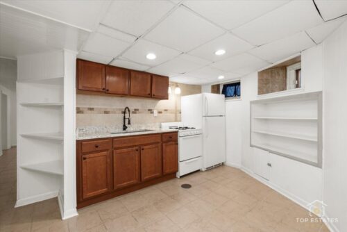 19 S 4th Avenue #A, St. Charles, IL