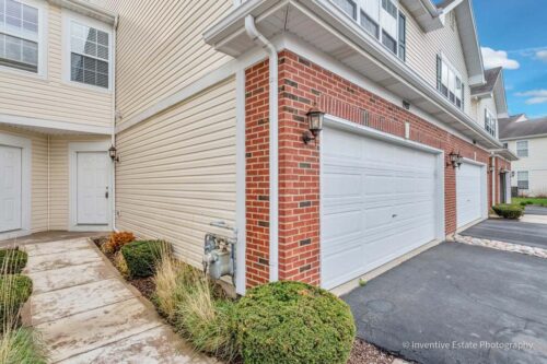 1907 W CRESTVIEW Circle #1104, Romeoville, IL