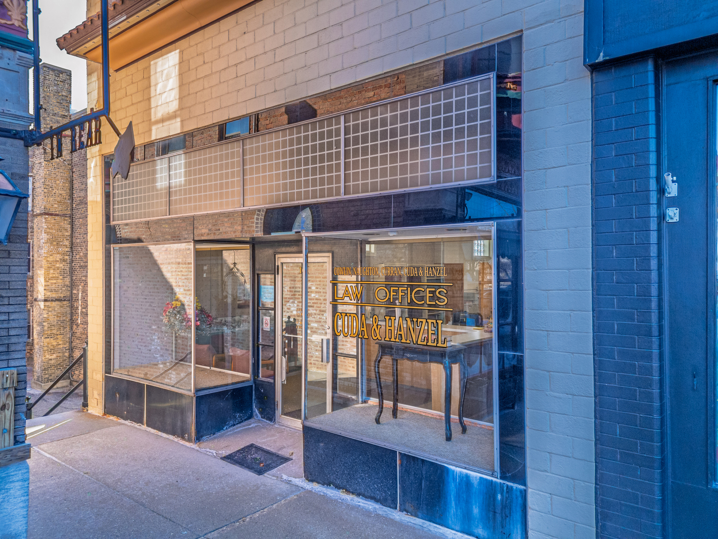 101 E Van Buren Street, Woodstock, IL