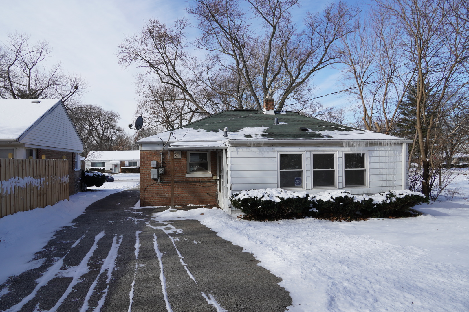 17563 Western Avenue, Homewood, IL