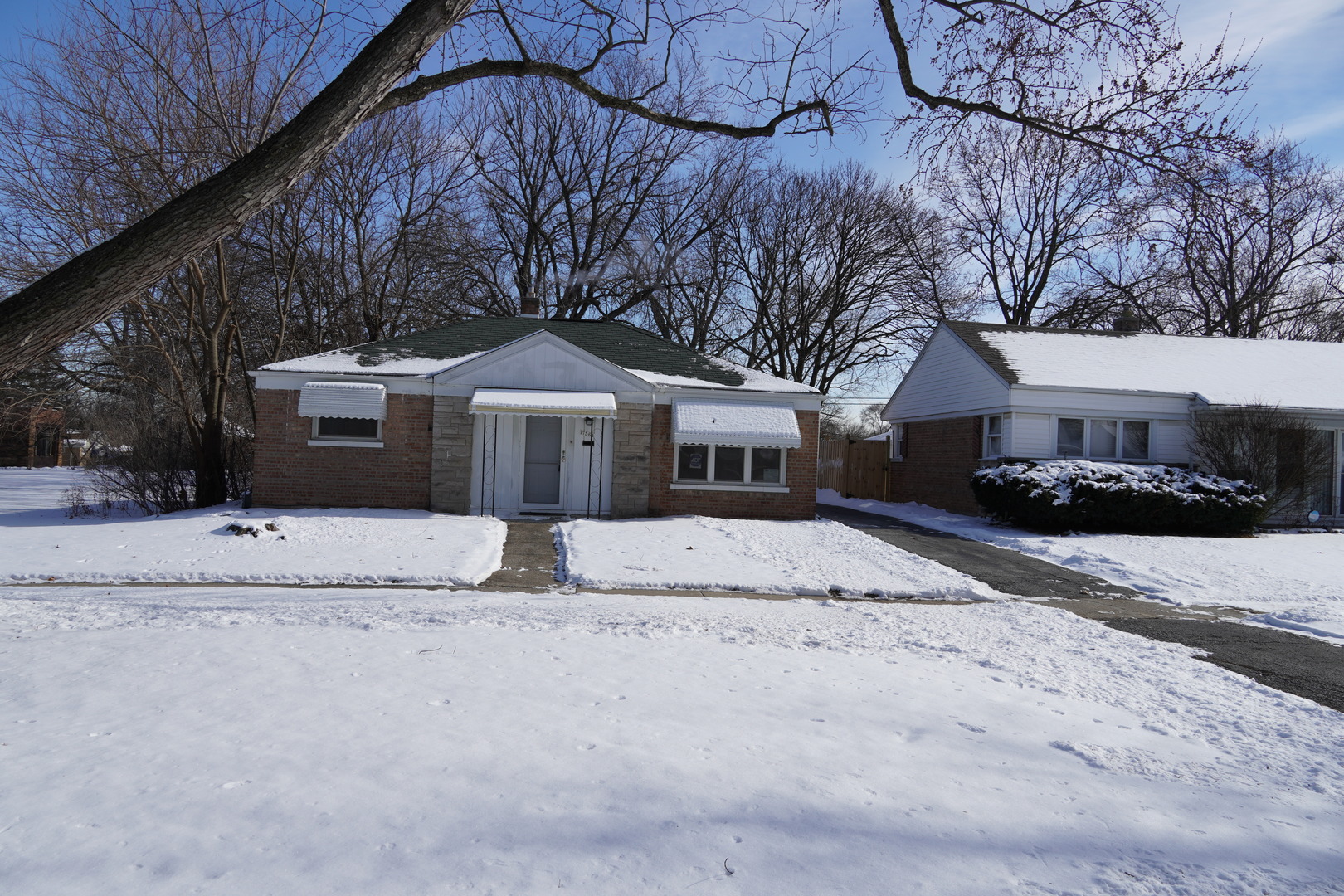 17563 Western Avenue, Homewood, IL