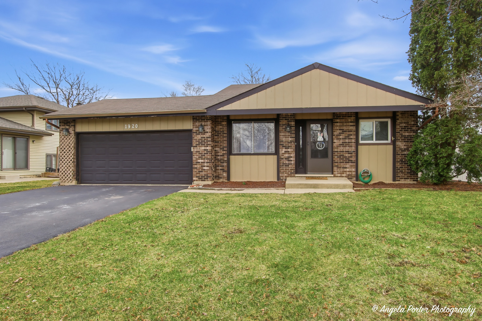 1920 Island Court, Woodstock, IL