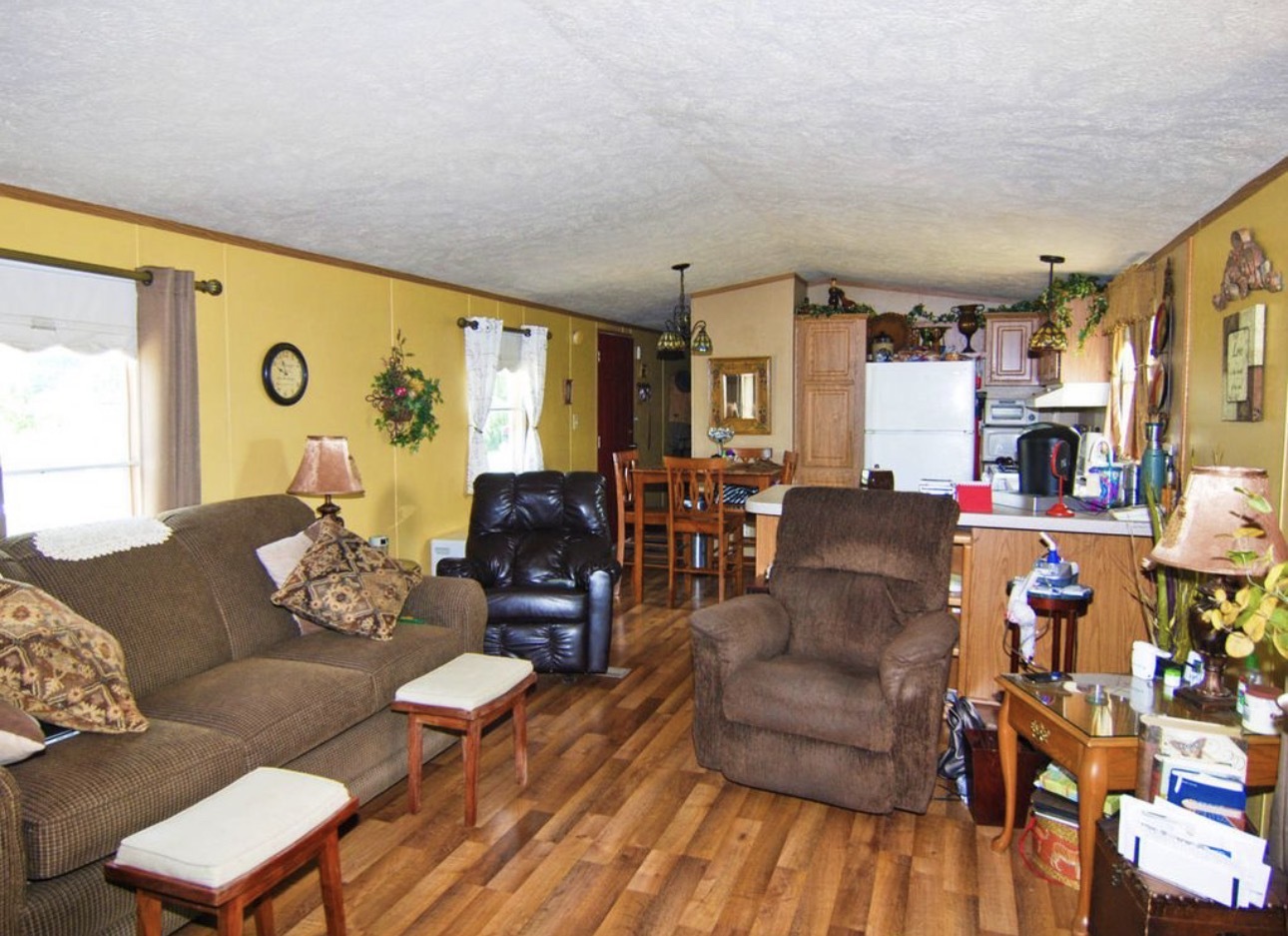 33850 E 2900 North Road, Dwight, IL