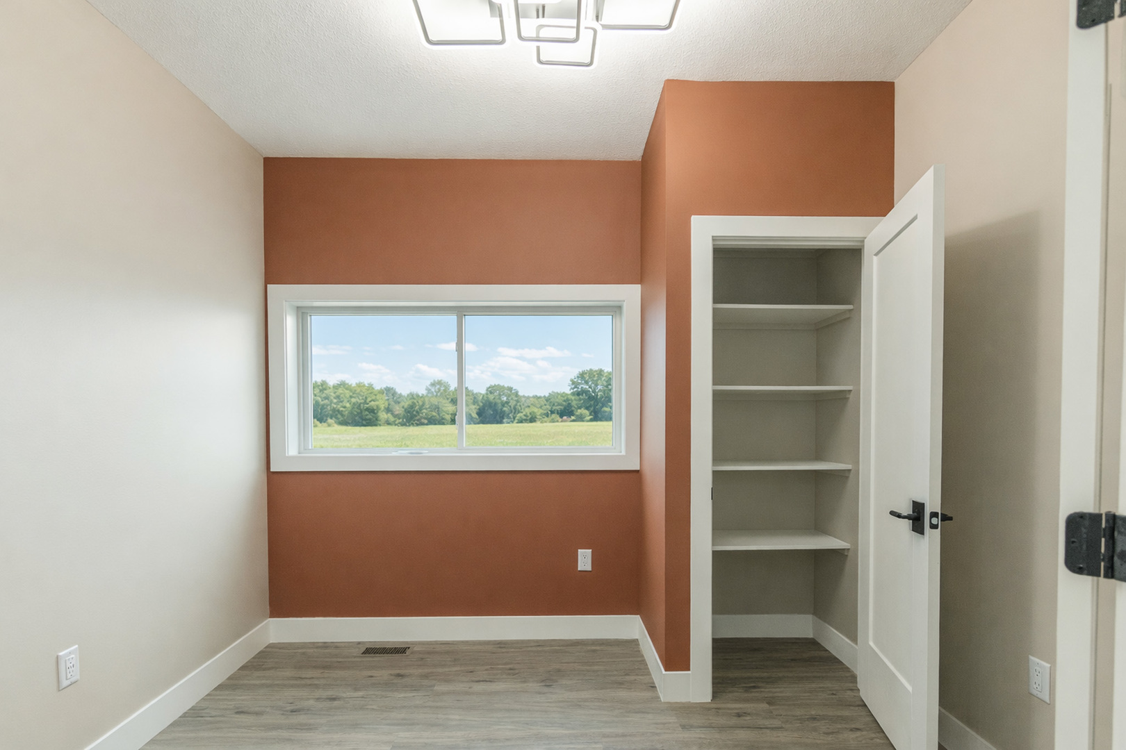 379 LARKSPUR Lane, Normal, IL