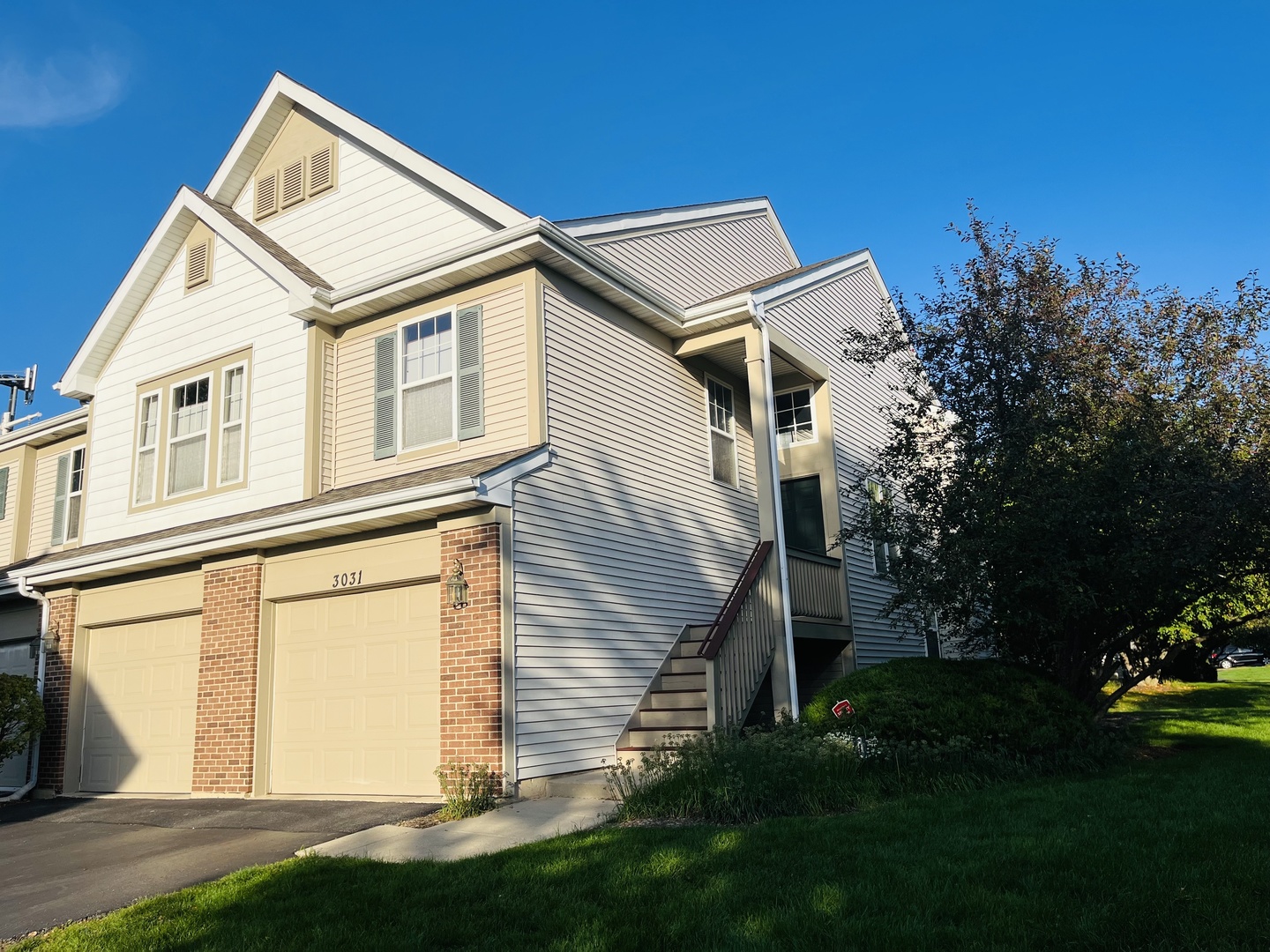 3031 SAGANASHKEE Lane, Naperville, IL