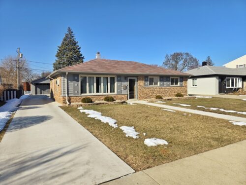 980 W Grant Drive, Des Plaines, IL