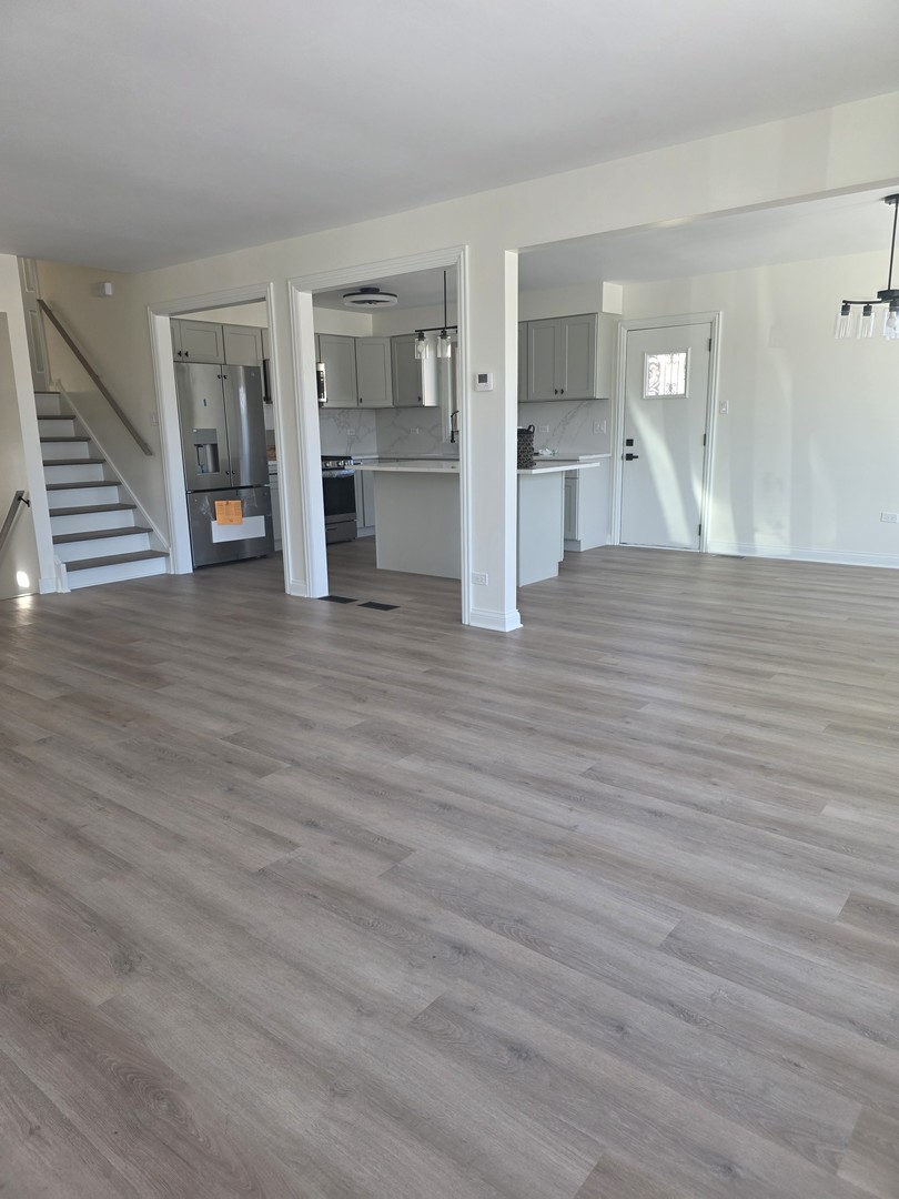 7544 Mason Avenue, Burbank, IL