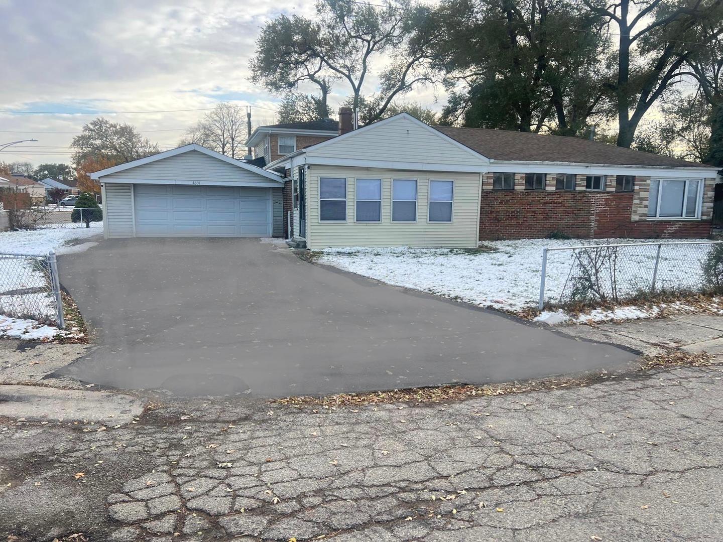 4601 W 82nd Street, Chicago, IL