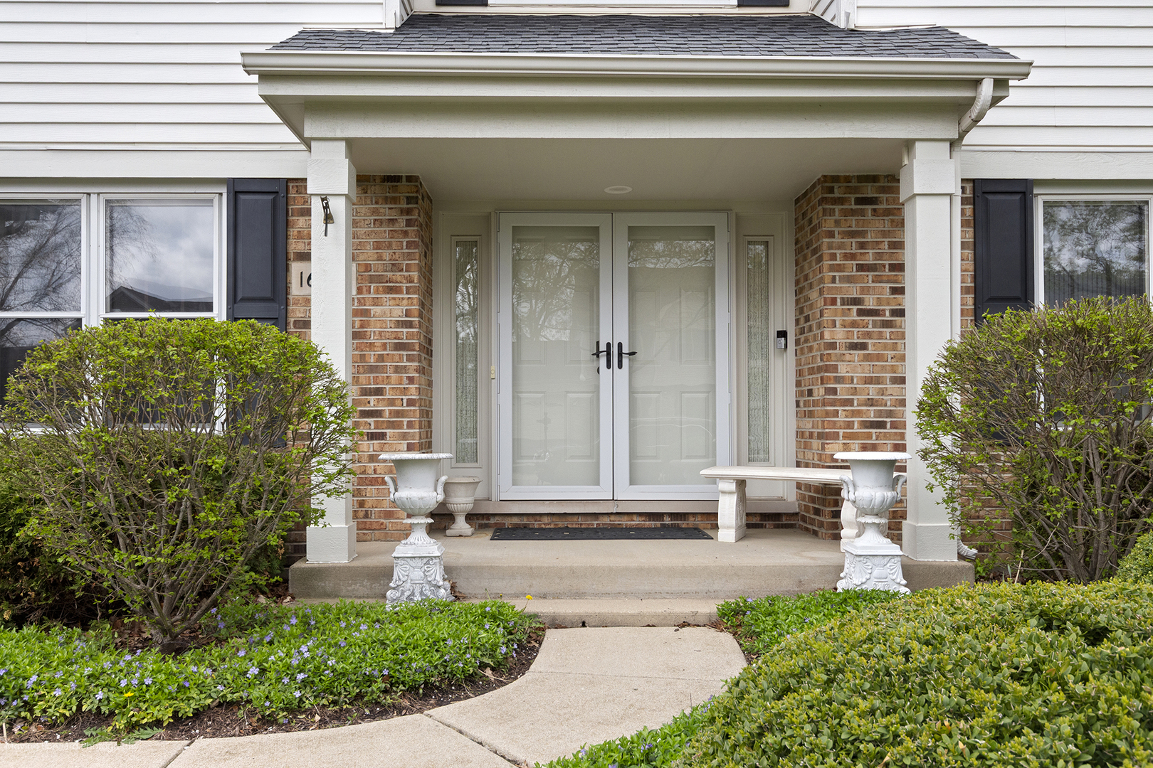 1660 Castillian Way, Mundelein, IL