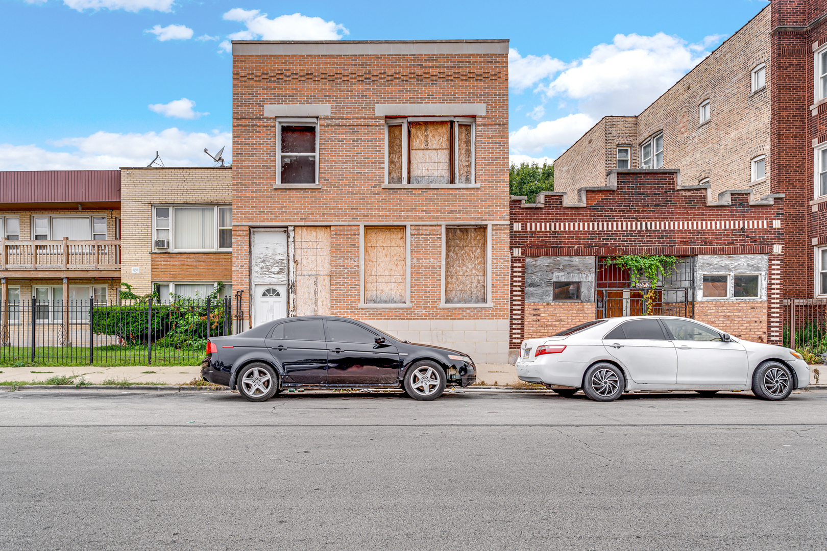 3024 E Cheltenham Place, Chicago, IL