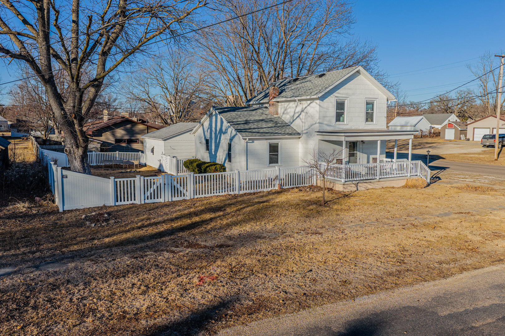 220 E 2nd Street, Wyanet, IL