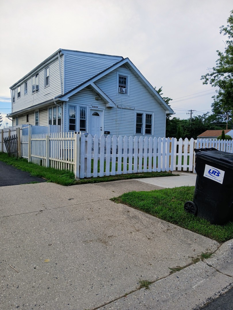 1919 16th Street, North Chicago, IL