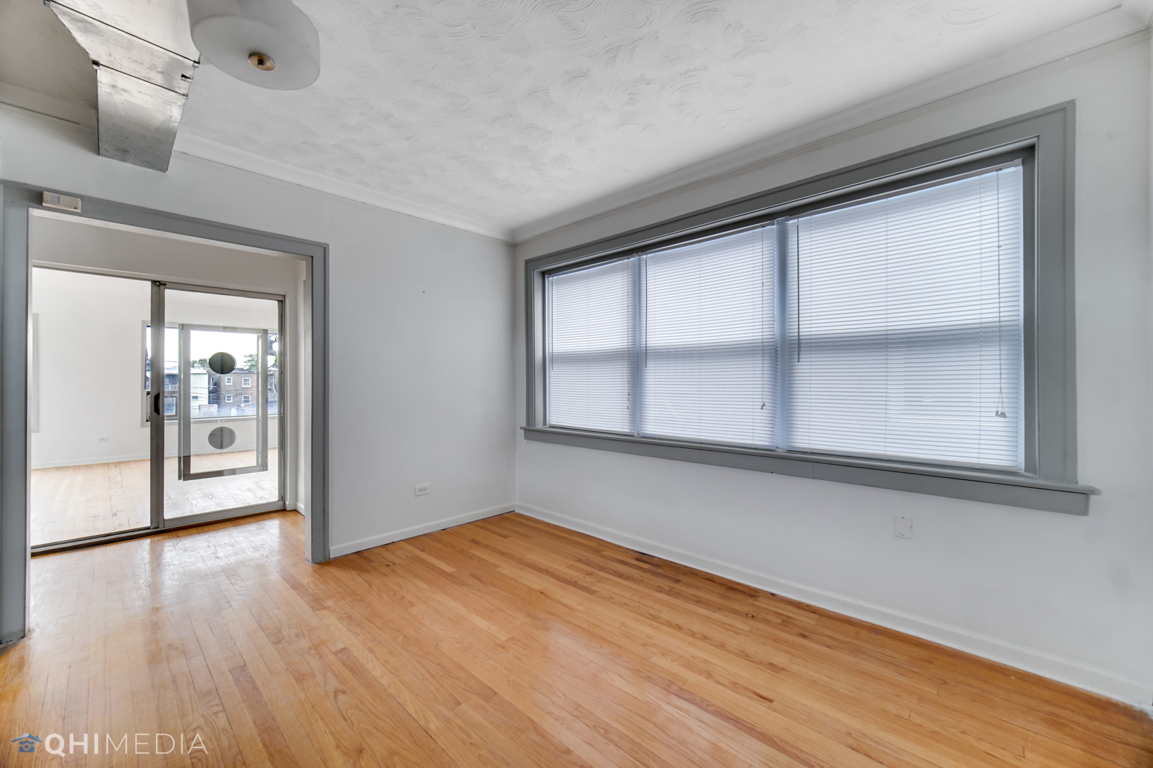 8110 S Cottage Grove Avenue, Chicago, IL