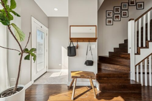 4612 W ADDISON Avenue, Chicago, IL