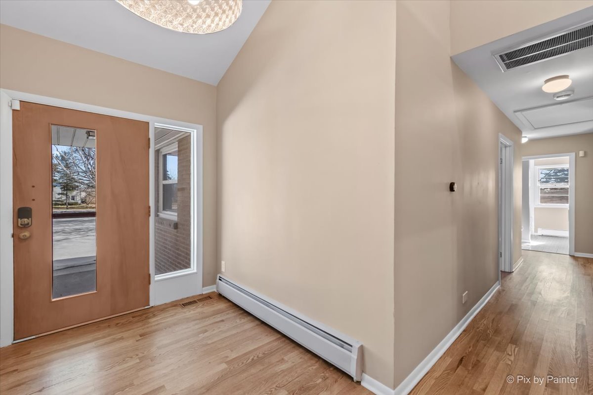 4509 Dean Street, Woodstock, IL