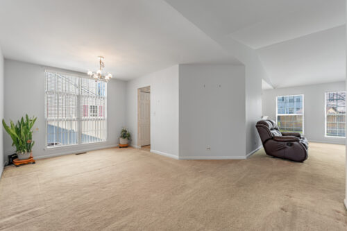 319 W Streamwood Boulevard, Streamwood, IL